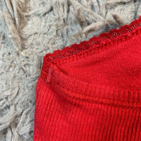 Vintage Y2K Old Navy red floral lace trim ribbed tank top sz M - Picture 6 of 12